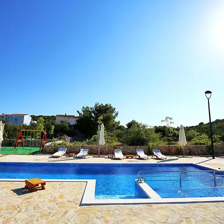 Lovely In With Kitchen Holiday home *
