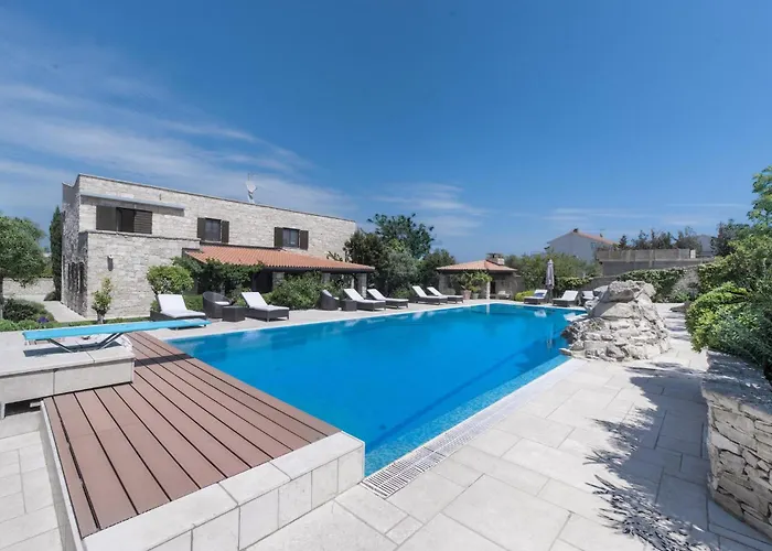 Renata Murter Tatil Evi