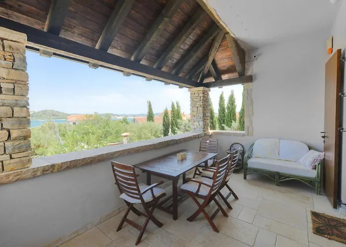 Renata Murter Tatil Evi *