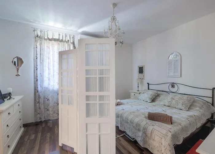 Renata Murter Tatil Evi